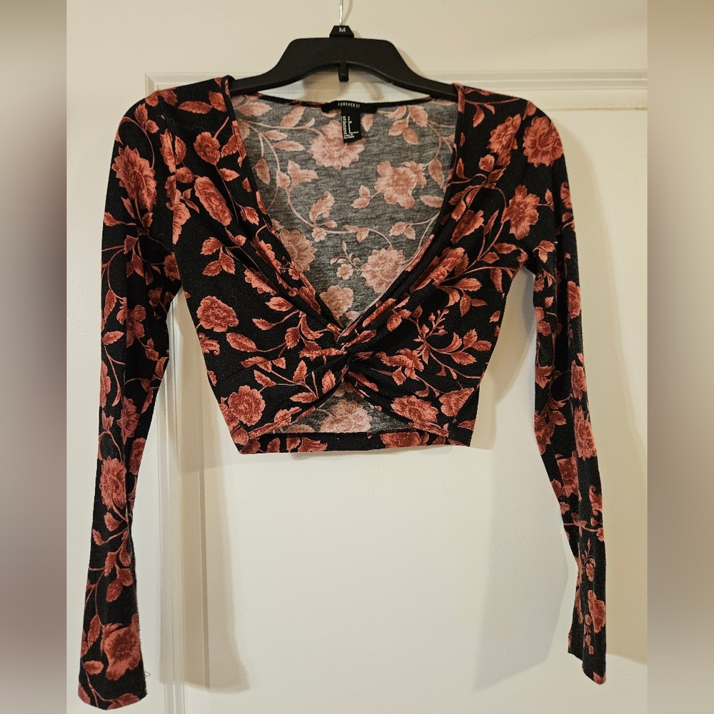Forever 21 Black and Pink Wrap Crop Top, S/XS - Picture 4 of 4